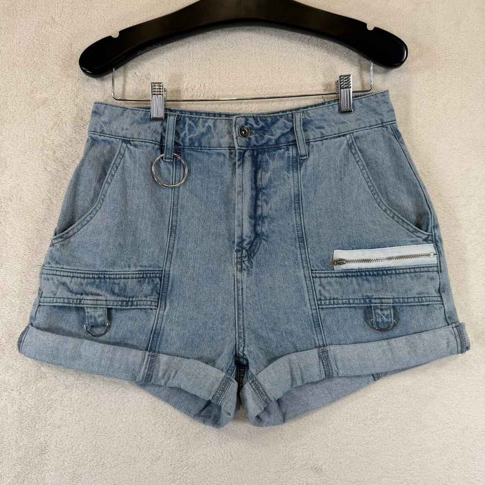 Hot Topic Light Wash Denim Cargo Shorts D-Ring Utility Cuffed Size 9